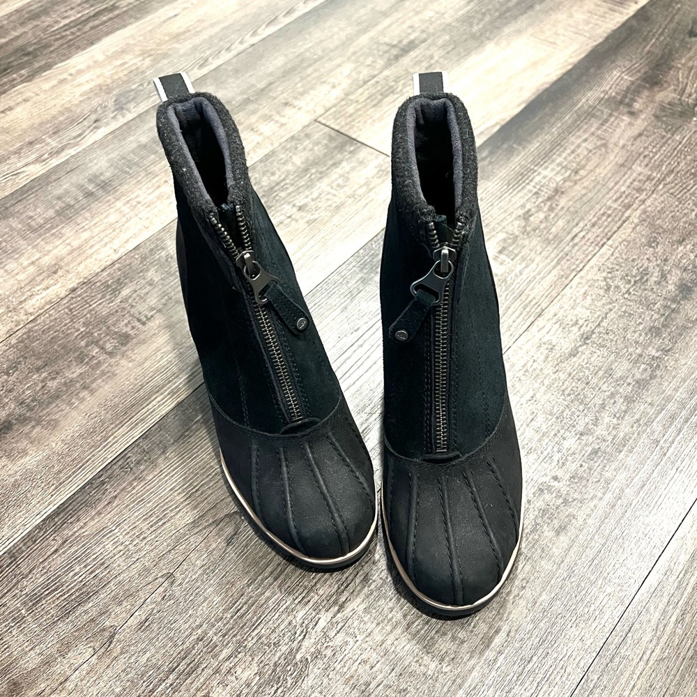 UGG Black Wedge Winter Boots - Picture 10 of 11